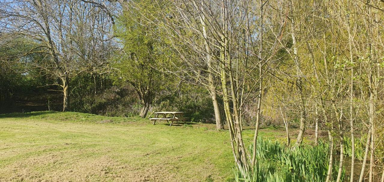 Peppercorn Pod At Beck House Glamping Hotel Salmonby Exterior photo