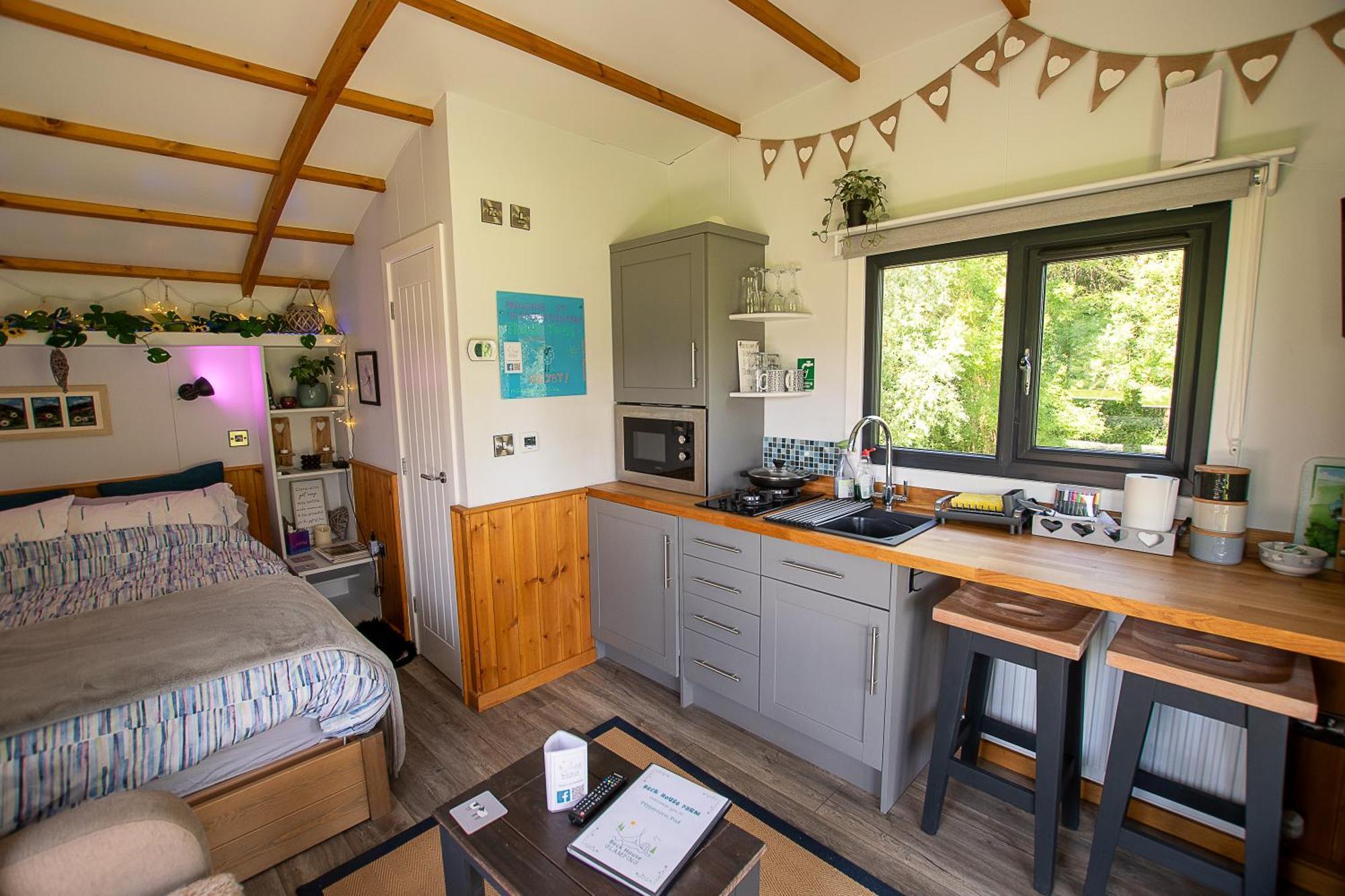 Peppercorn Pod At Beck House Glamping Hotel Salmonby Exterior photo