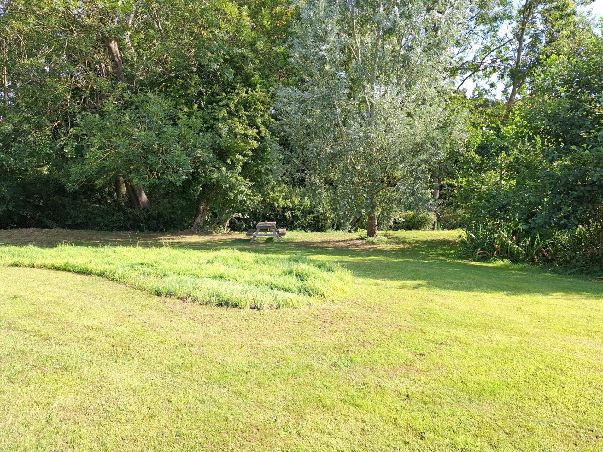 Peppercorn Pod At Beck House Glamping Hotel Salmonby Exterior photo